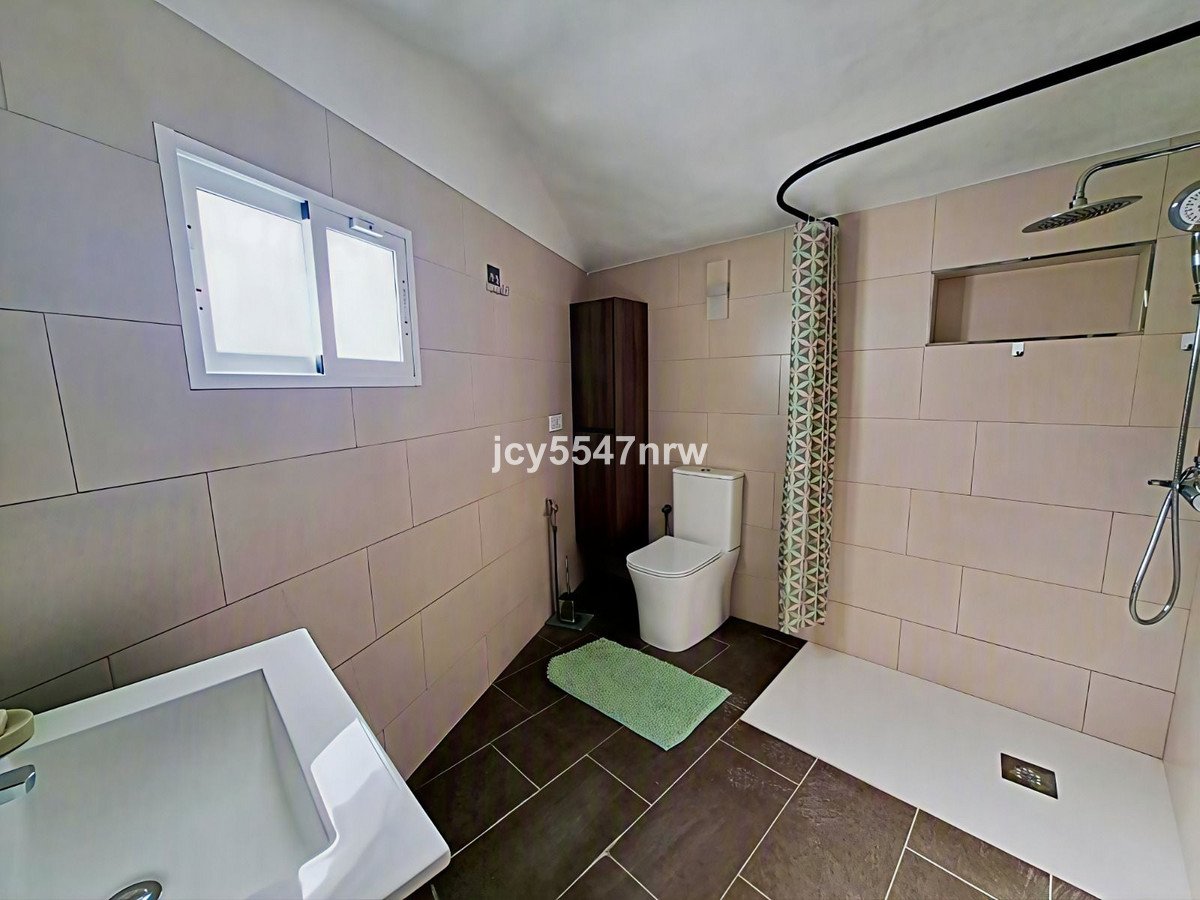 4 Bed Finca - Cortijo in Freila