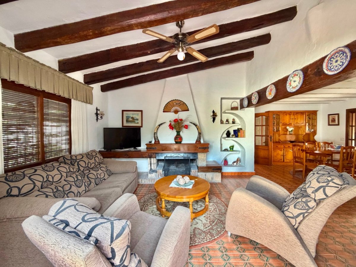 3 Bed Detached Villa in Denia