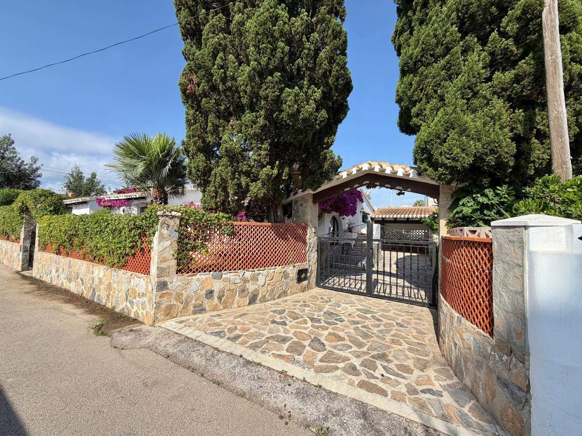 3 Bed Detached Villa in Denia