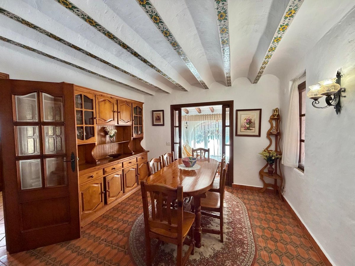 3 Bed Detached Villa in Denia