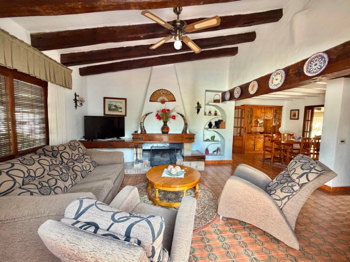 3 Bed Detached Villa in Denia