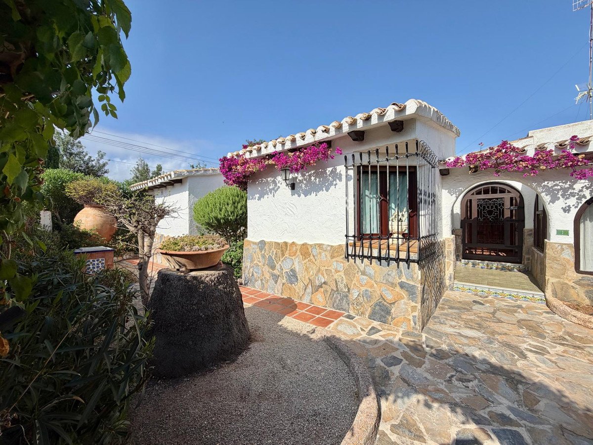 3 Bed Detached Villa in Denia