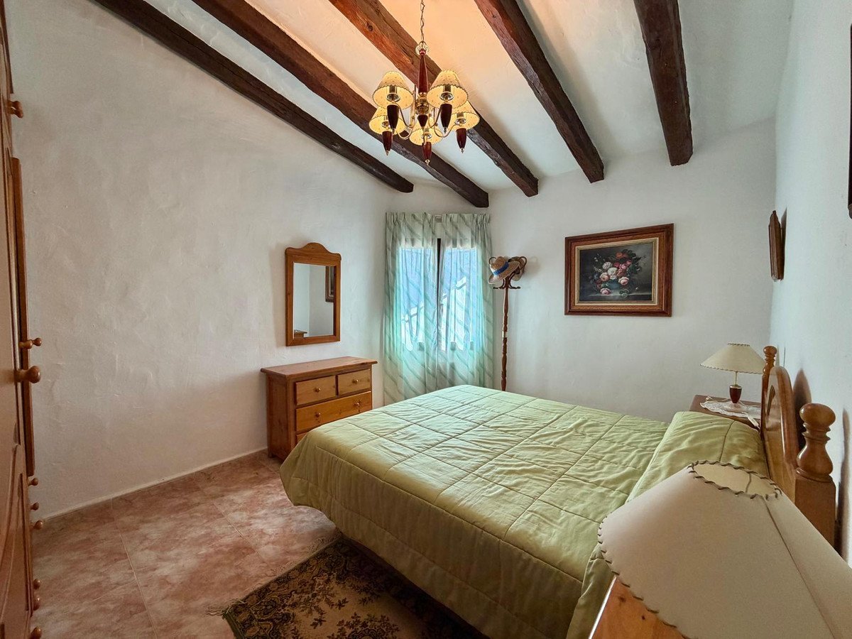 3 Bed Detached Villa in Denia