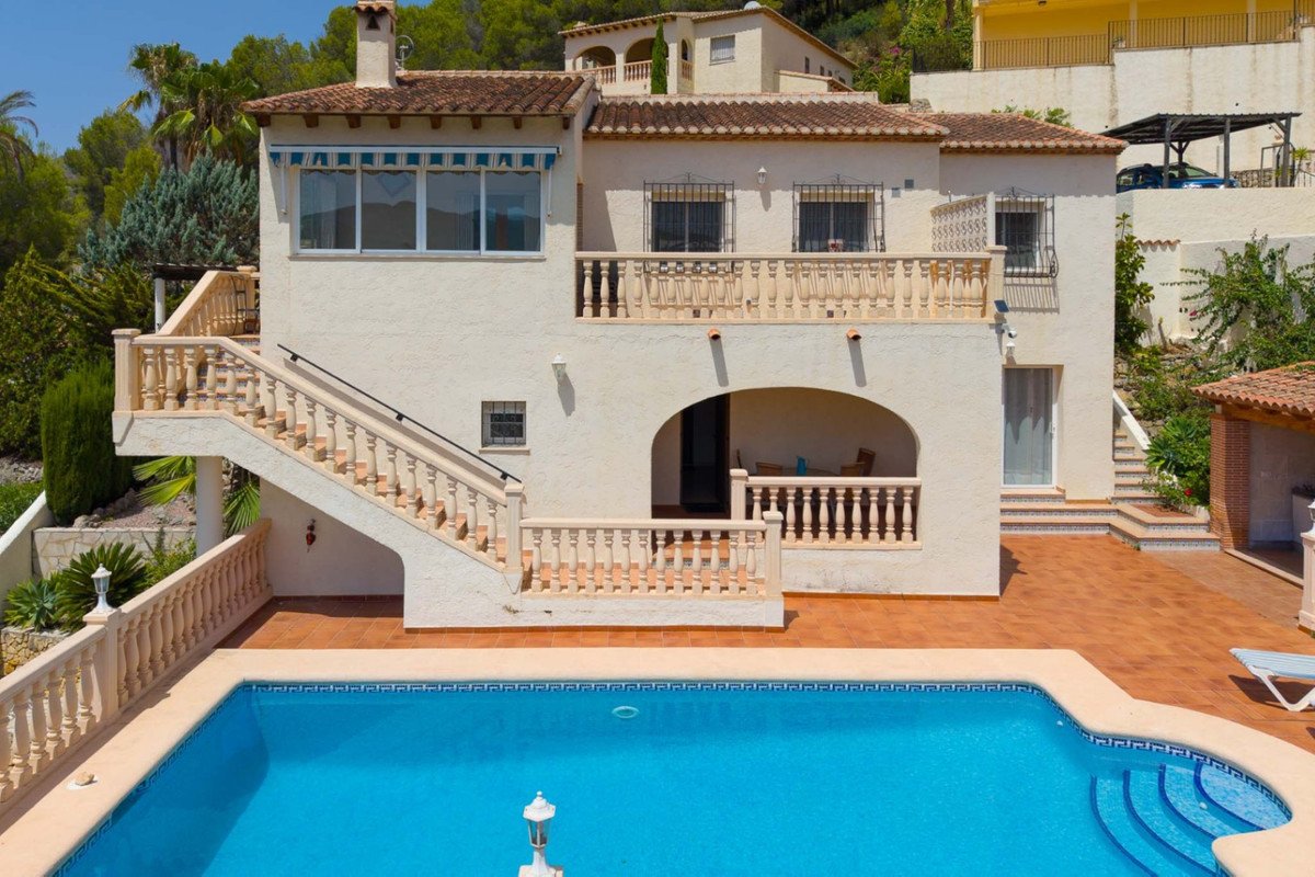 5 Bed Detached Villa in Jalon
