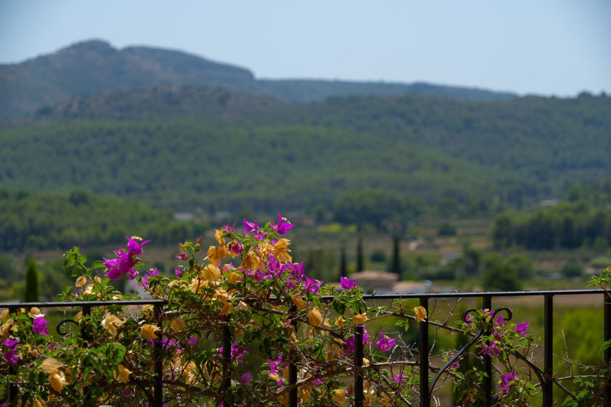 5 Bed Detached Villa in Jalon