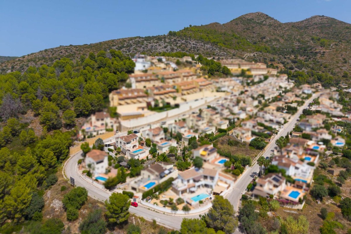 5 Bed Detached Villa in Jalon