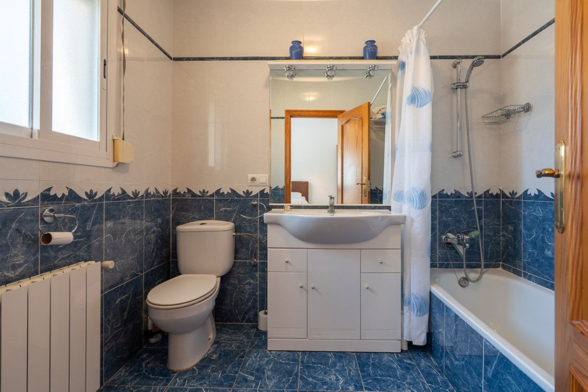 5 Bed Detached Villa in Jalon