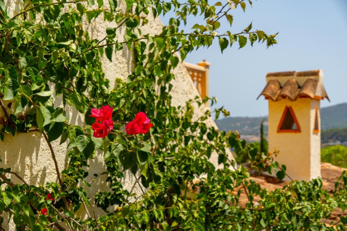 5 Bed Detached Villa in Jalon