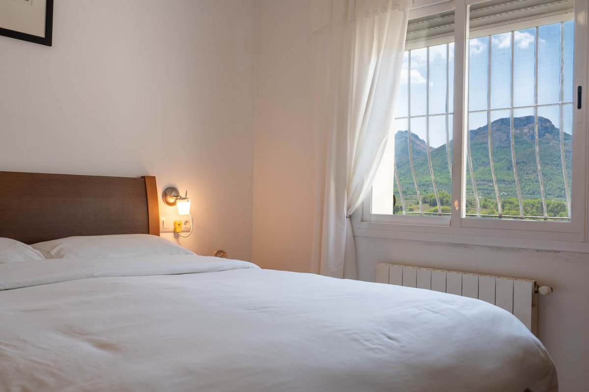 5 Bed Detached Villa in Jalon