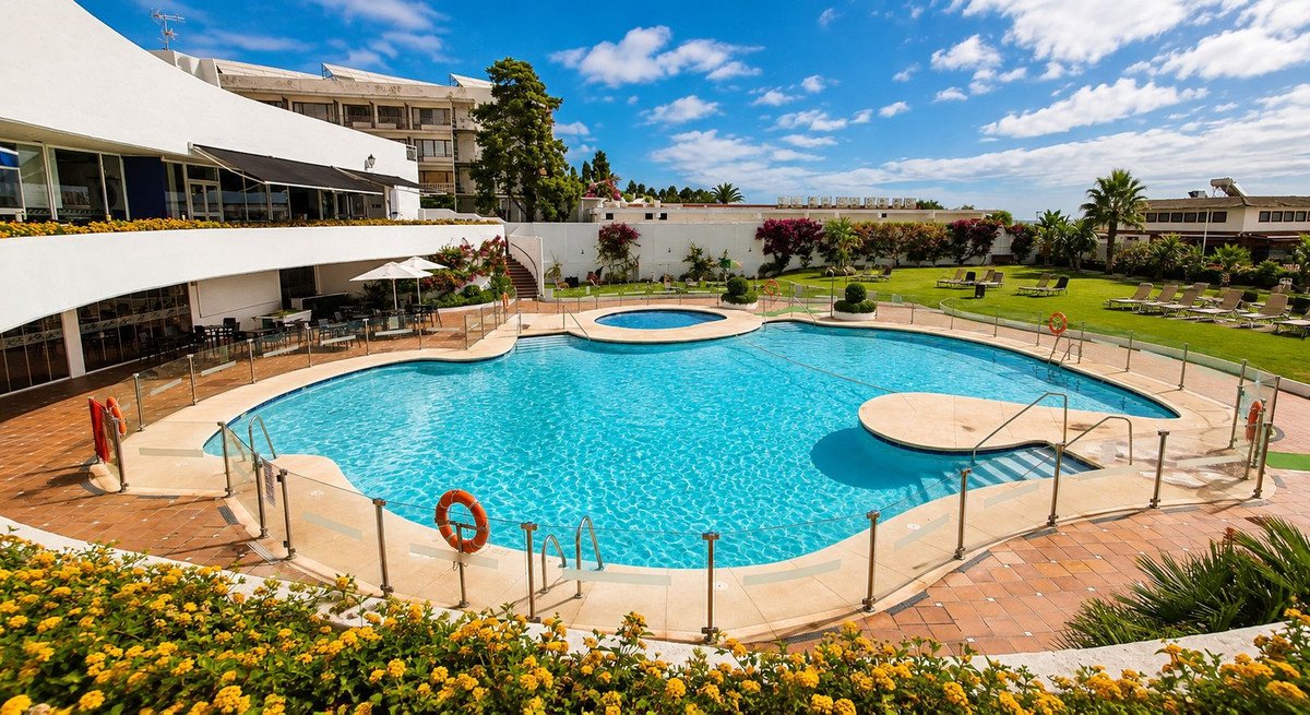 3 Bed Duplex in New Golden Mile