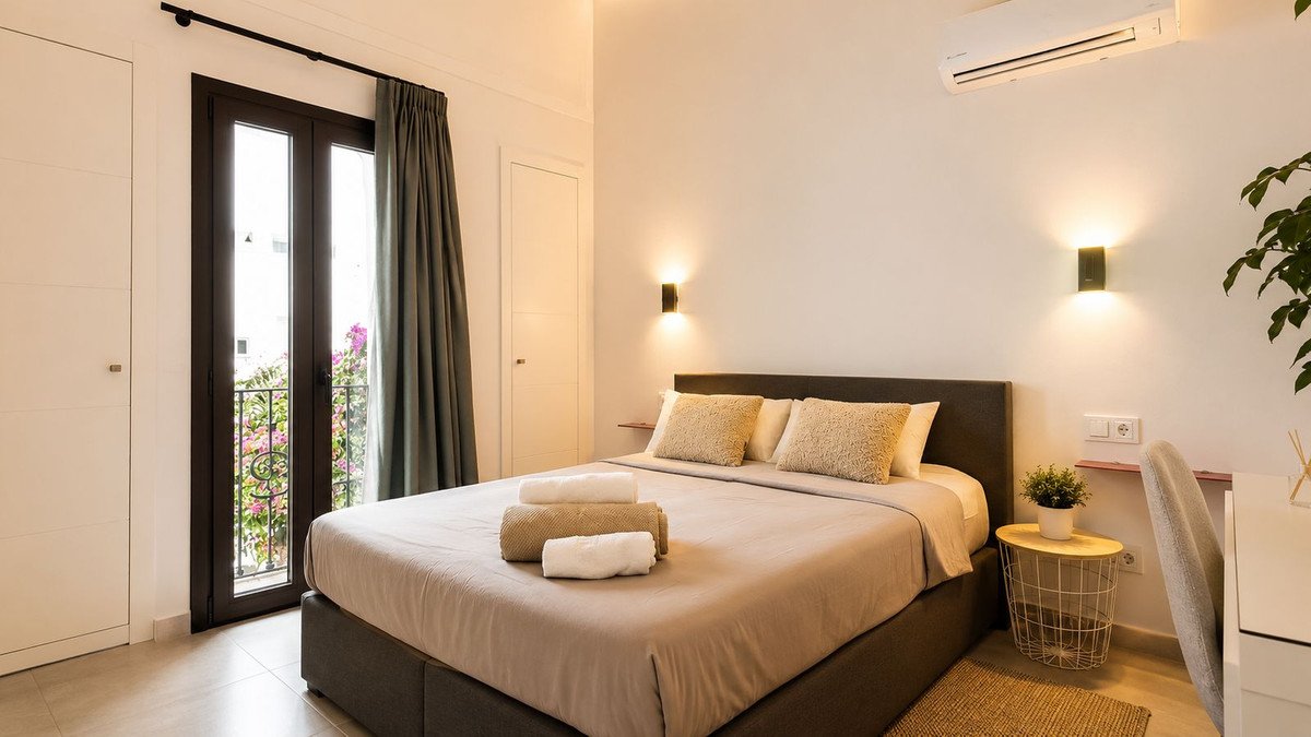 3 Bed Duplex in New Golden Mile