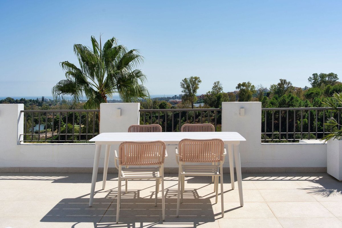 3 Bed Penthouse in Los Arqueros
