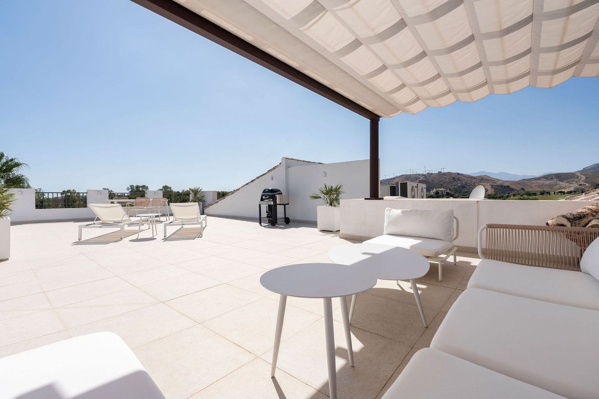 3 Bed Penthouse in Los Arqueros