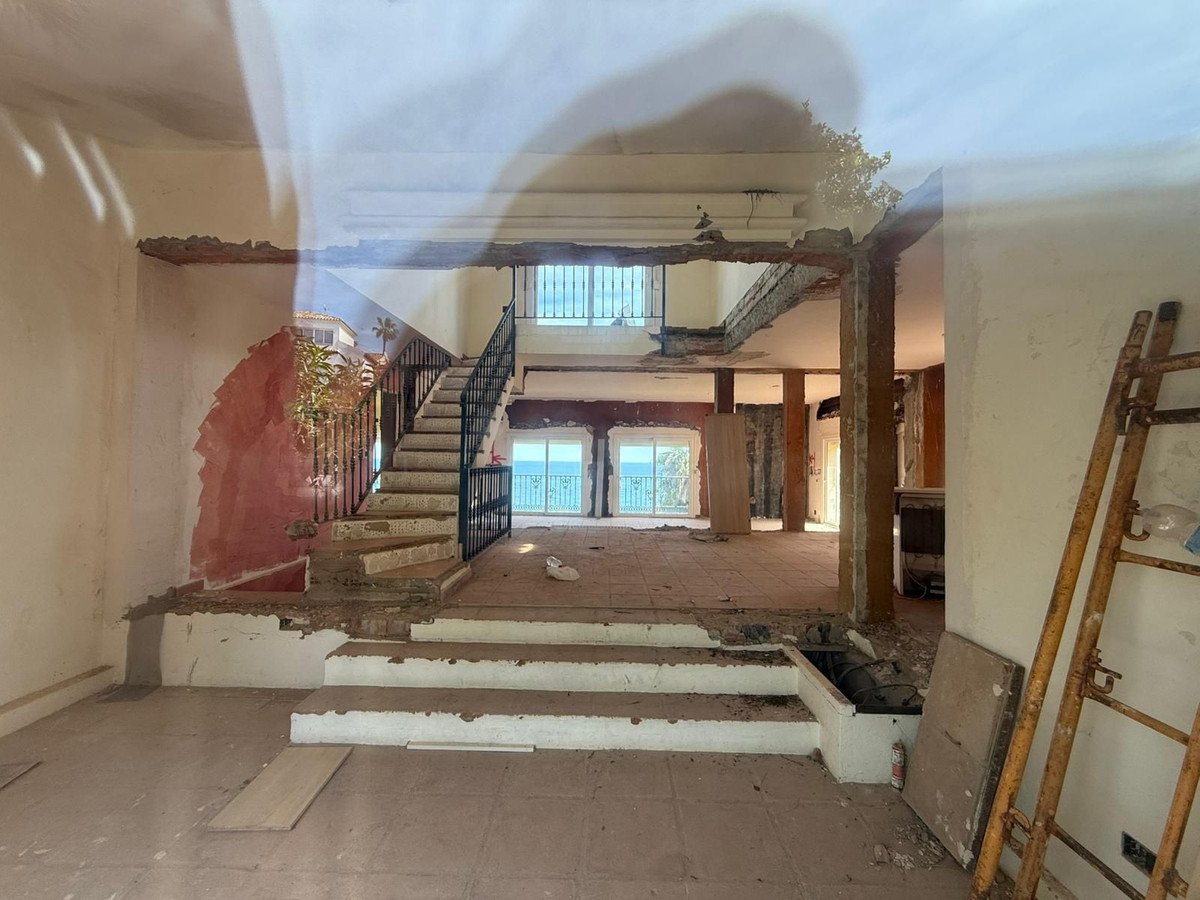 4 Bed Detached Villa in Manilva