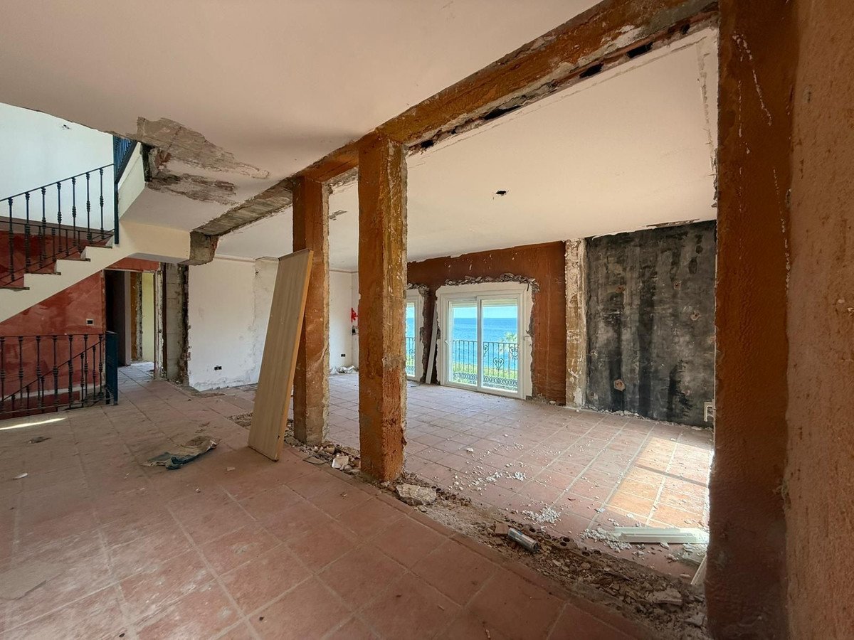 4 Bed Detached Villa in Manilva