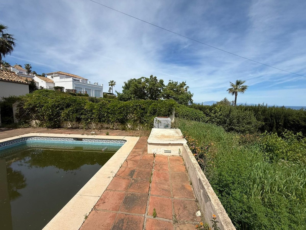 4 Bed Detached Villa in Manilva