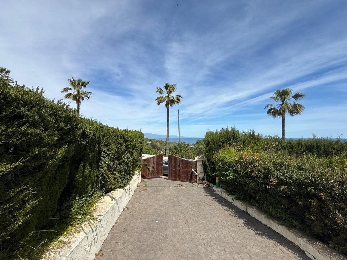 4 Bed Detached Villa in Manilva