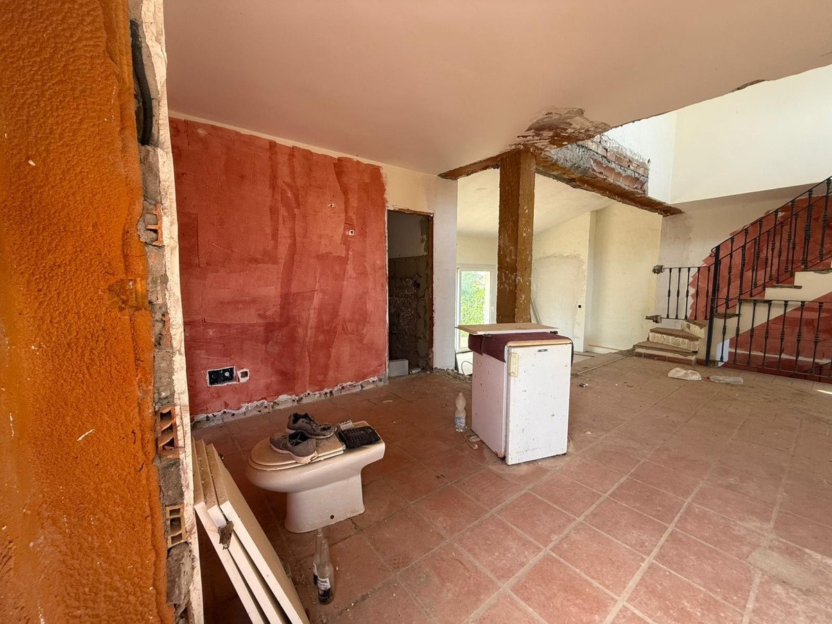 4 Bed Detached Villa in Manilva