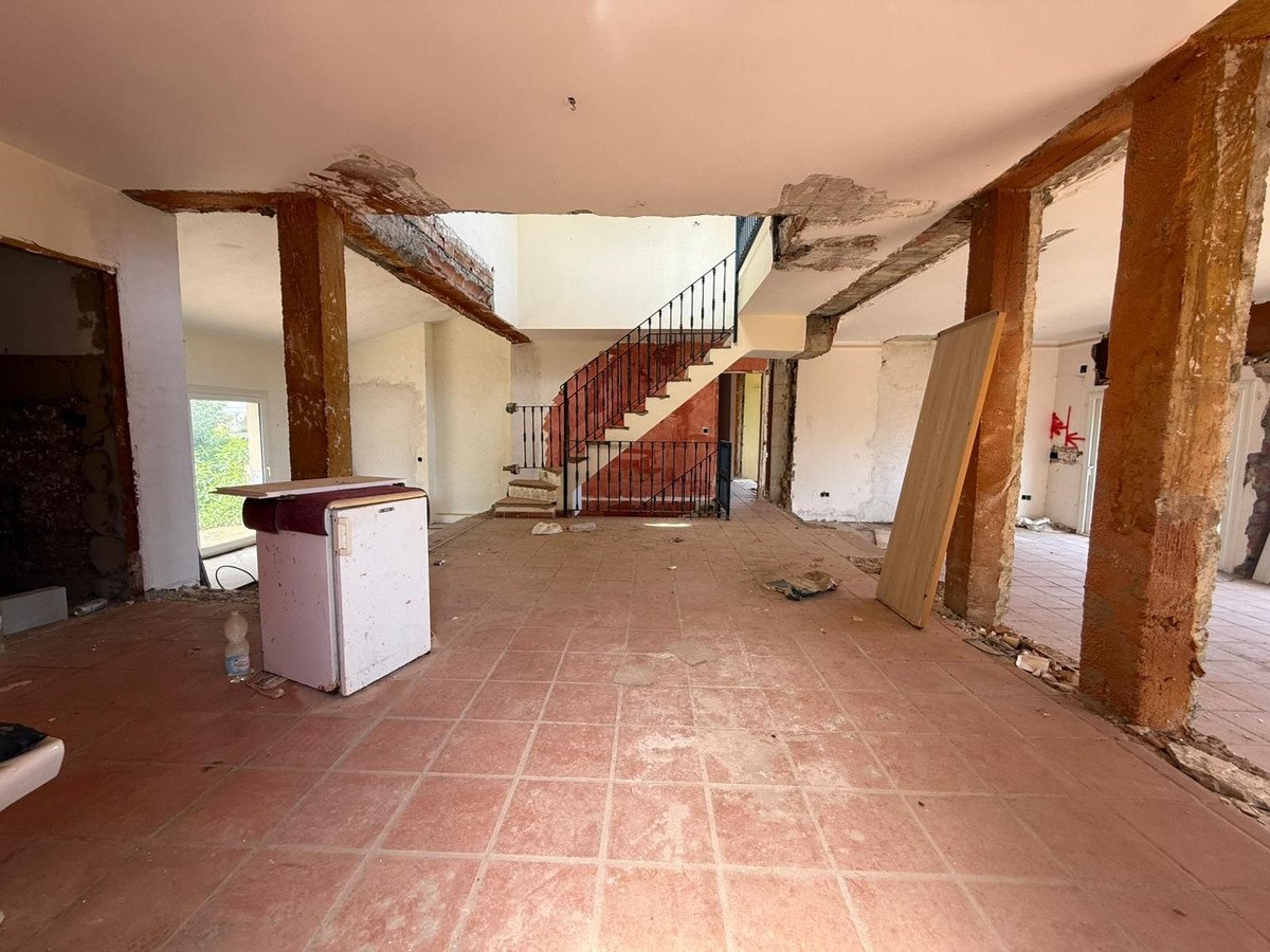 4 Bed Detached Villa in Manilva