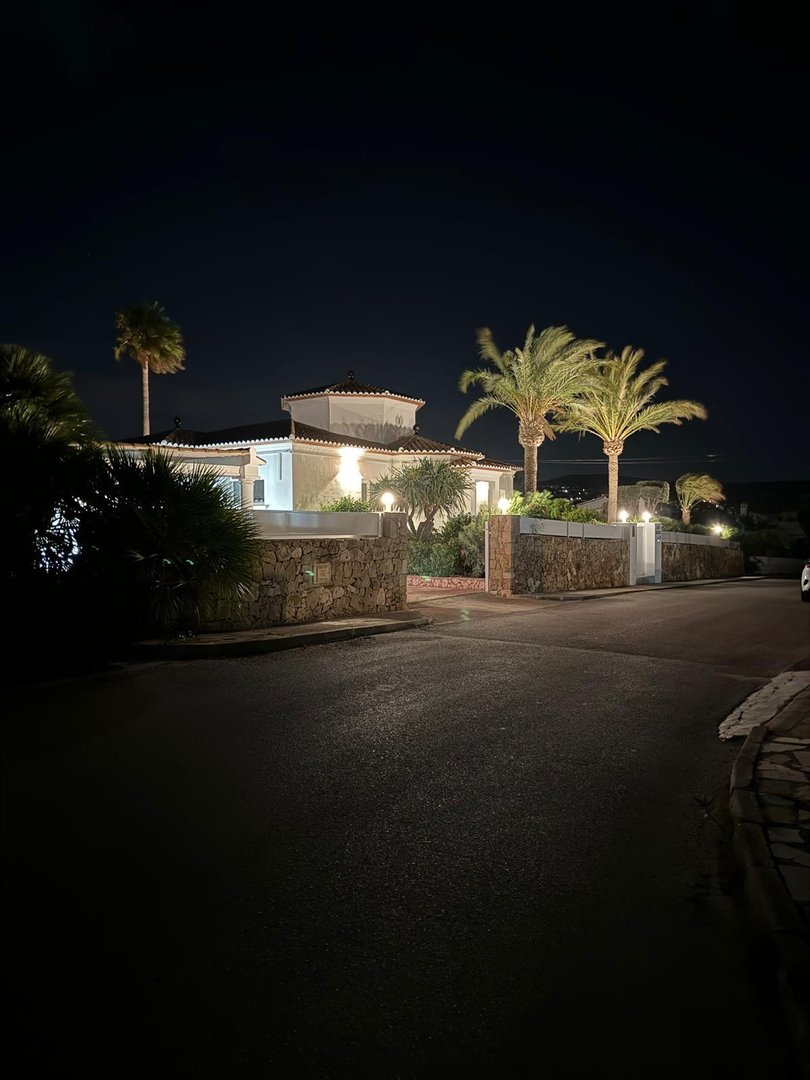 5 Bed Detached Villa in Denia