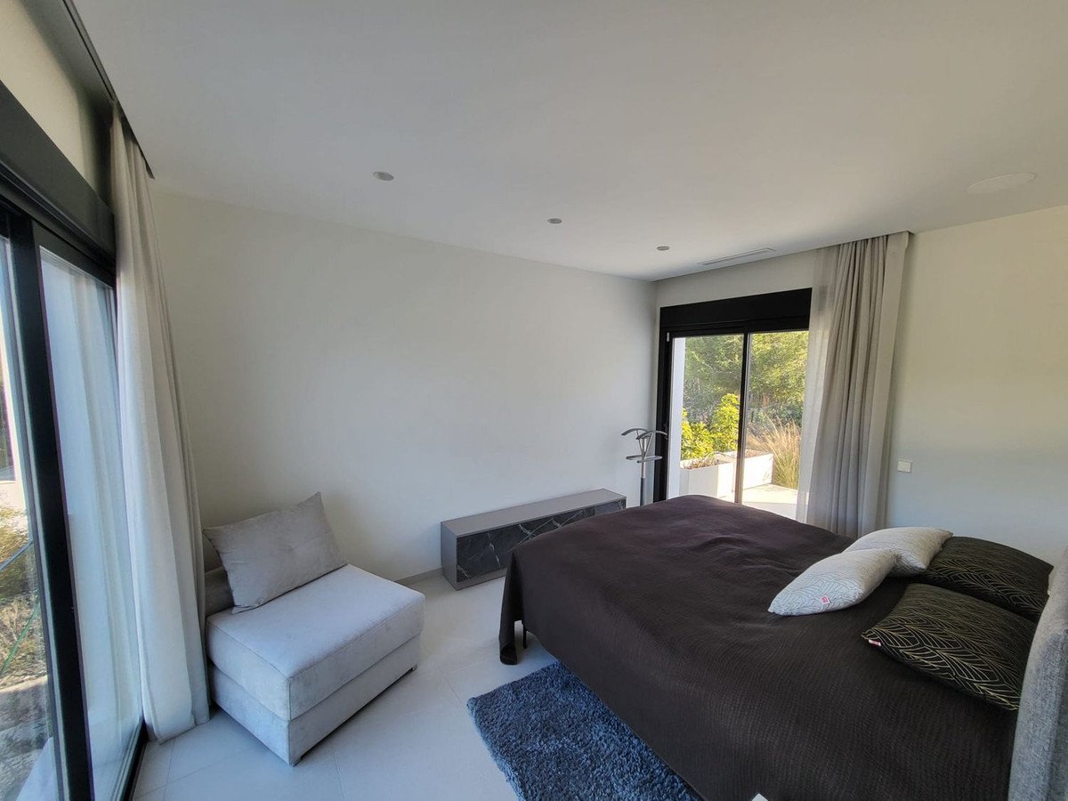 4 Bed Detached Villa in Orihuela