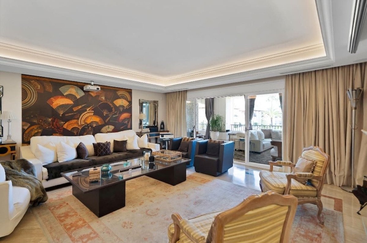 3 Bed Ground Floor Apartment in Marbella