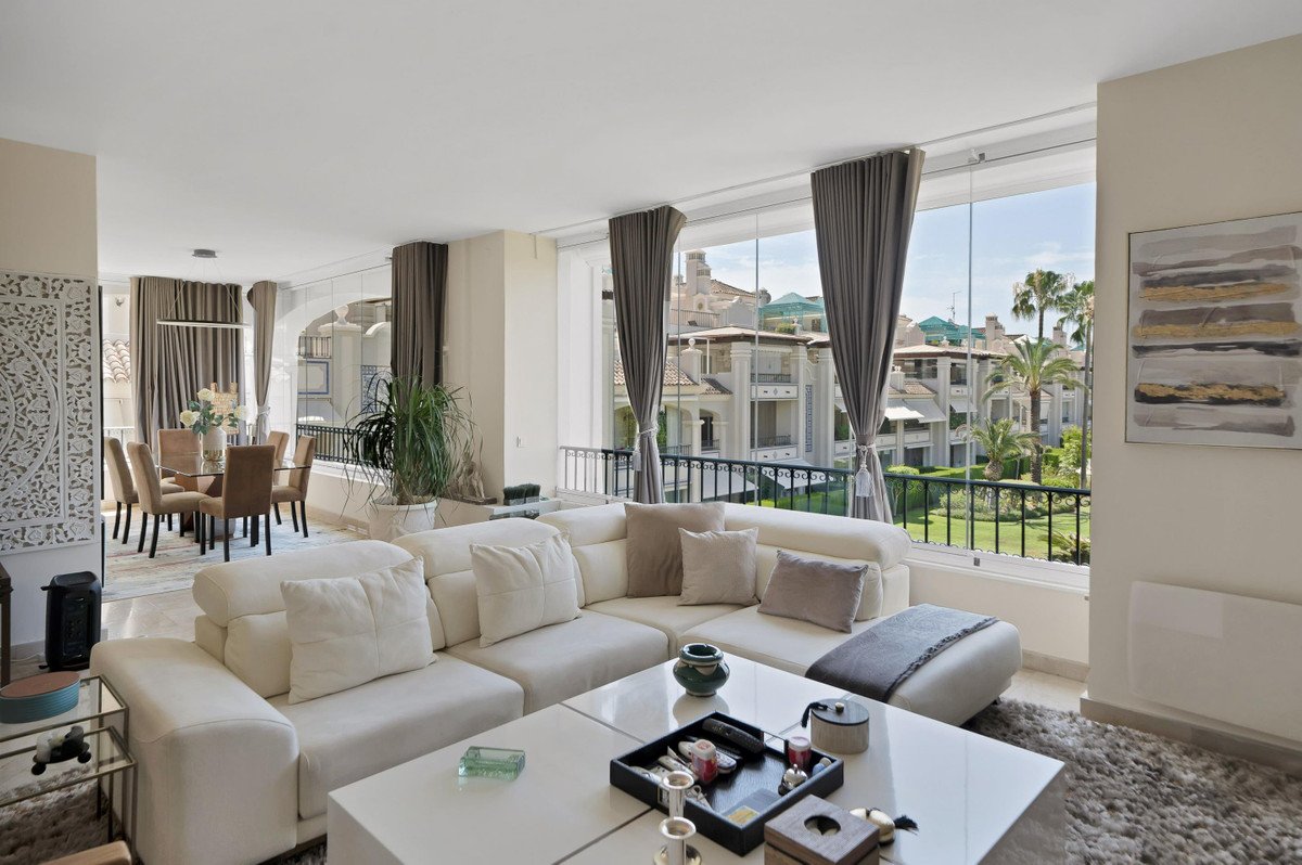 3 Bed Ground Floor Apartment in Marbella