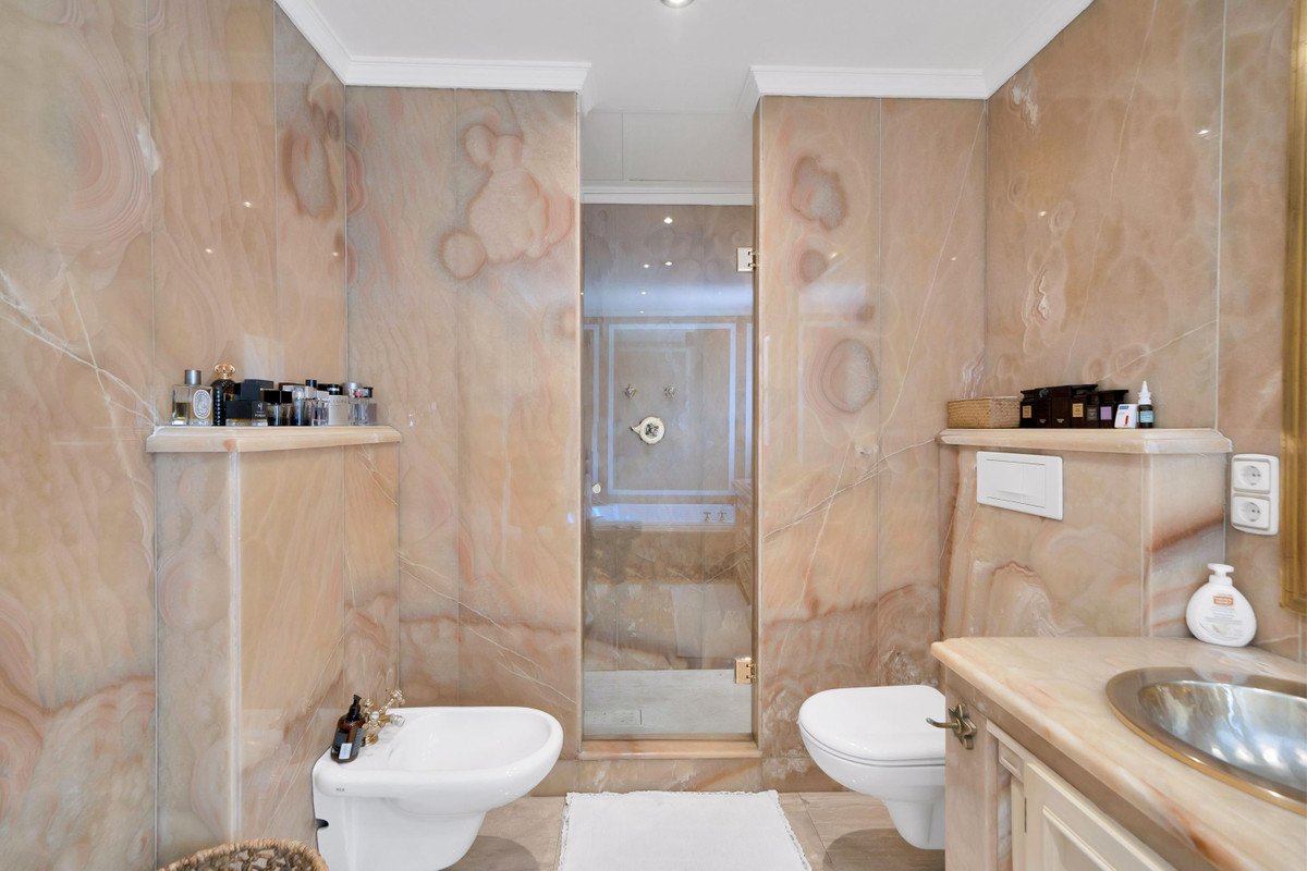 3 Bed Ground Floor Apartment in Marbella