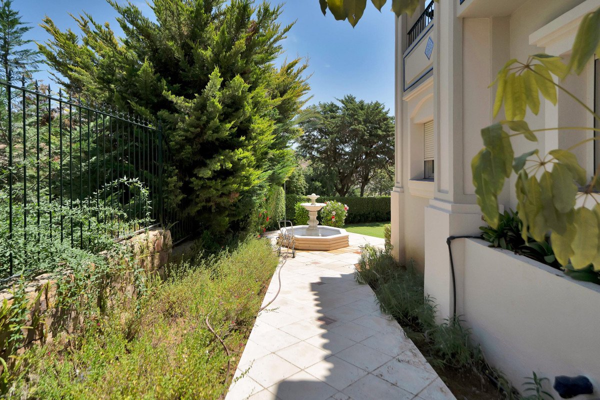 3 Bed Ground Floor Apartment in Marbella
