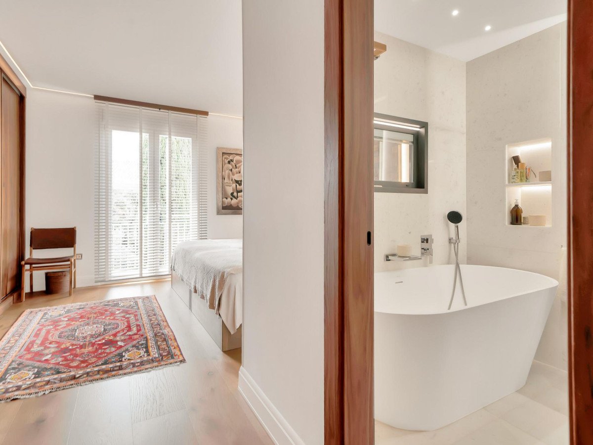 4 Bed Townhouse in Bahía de Marbella