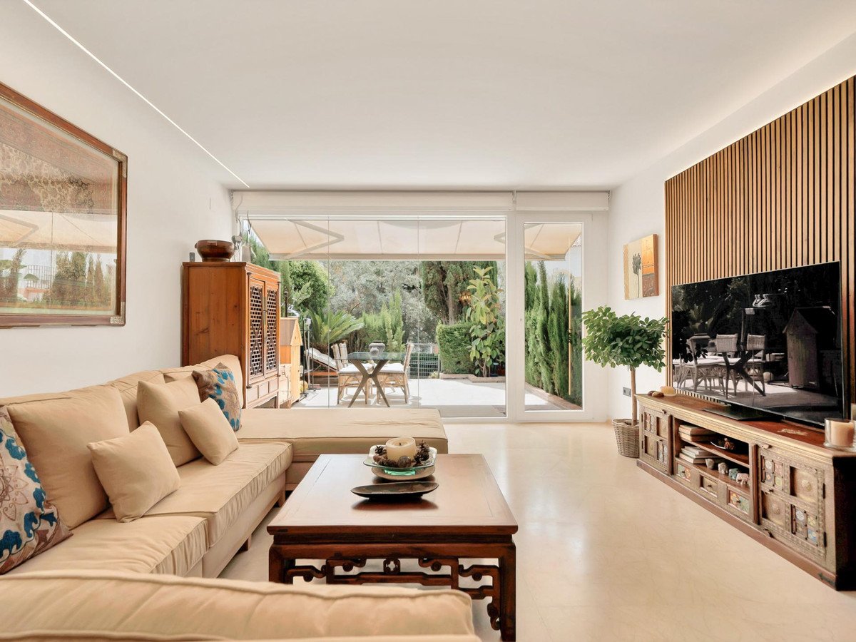 4 Bed Townhouse in Bahía de Marbella