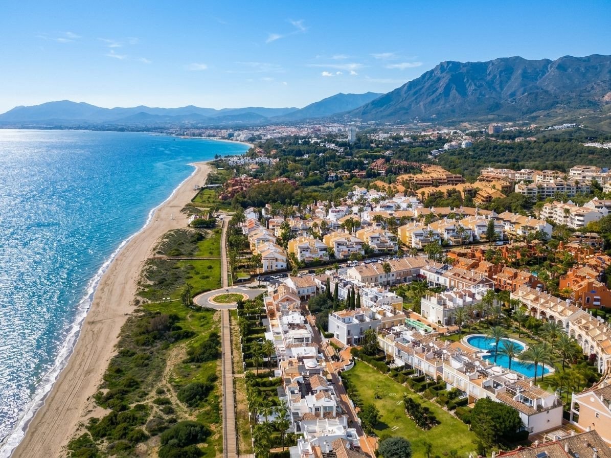 4 Bed Townhouse in Bahía de Marbella