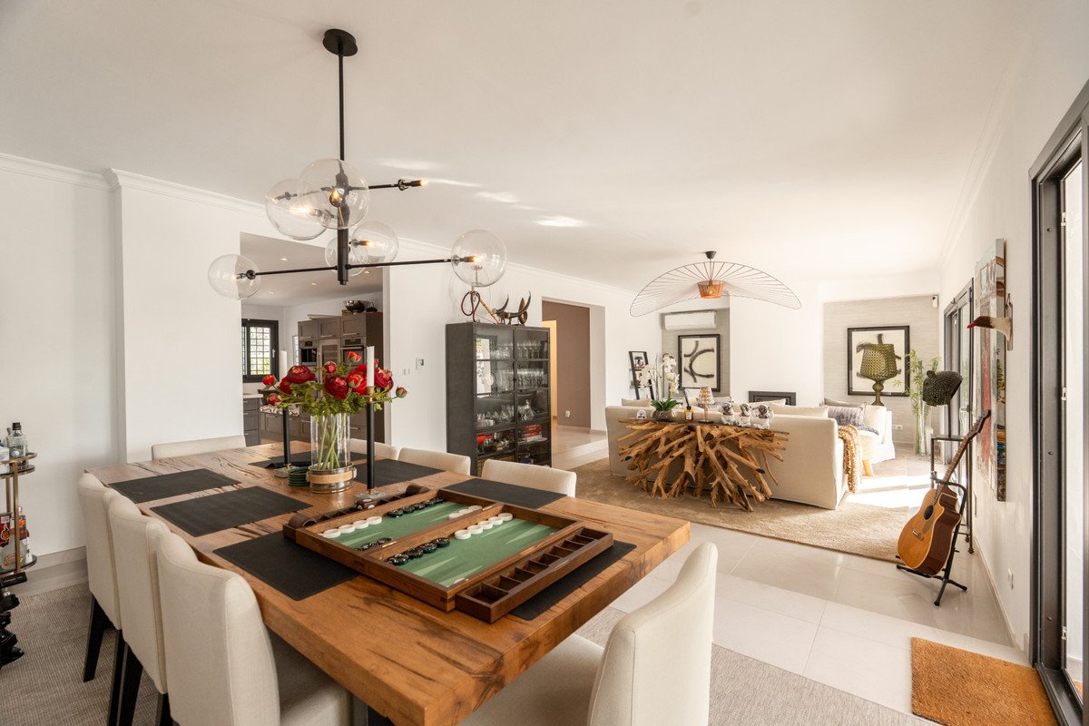 5 Bed Detached Villa in Nueva Andalucía
