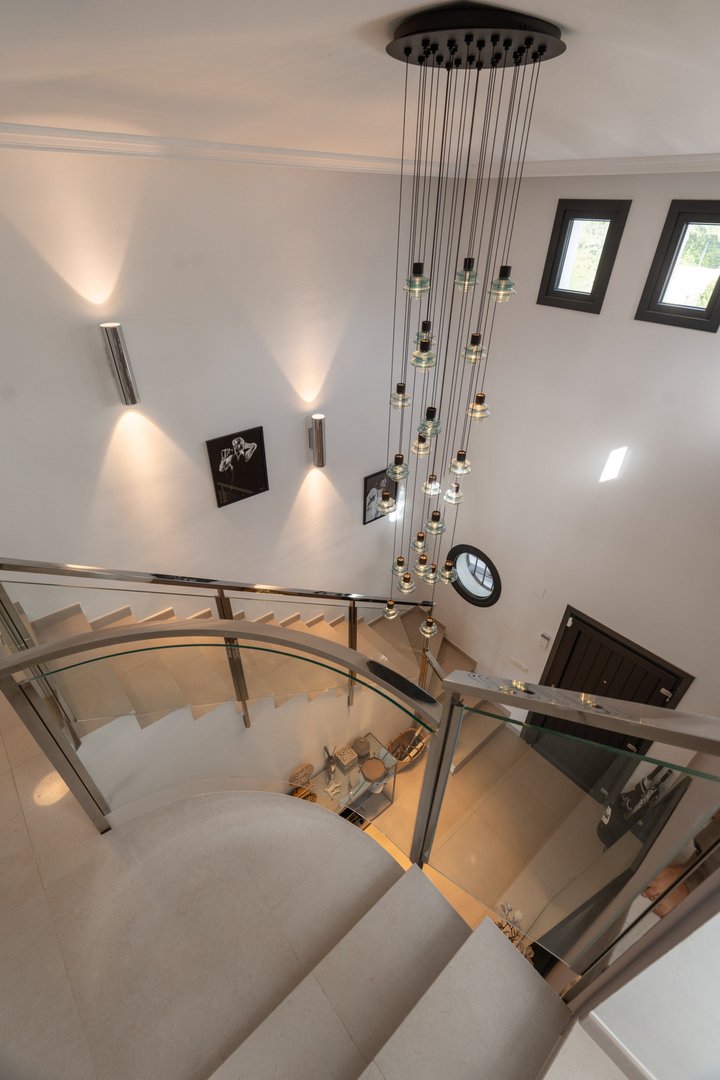 5 Bed Detached Villa in Nueva Andalucía