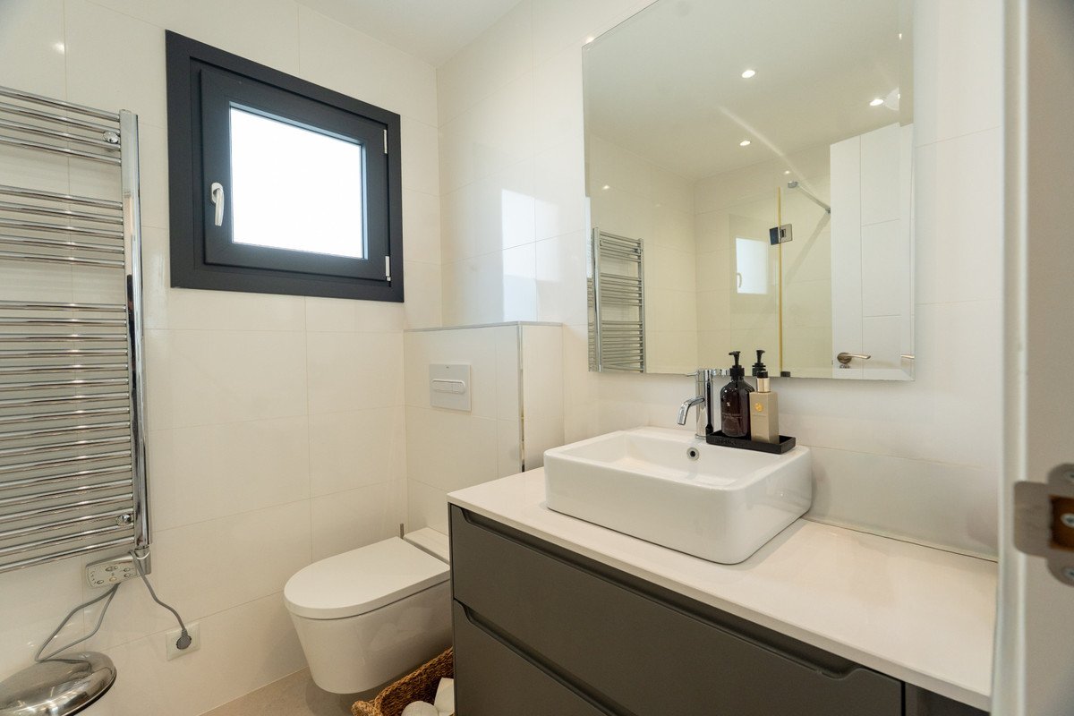 5 Bed Detached Villa in Nueva Andalucía