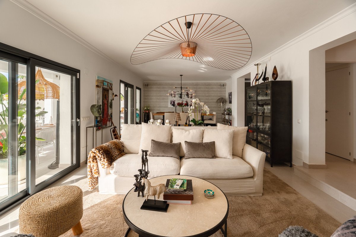 5 Bed Detached Villa in Nueva Andalucía