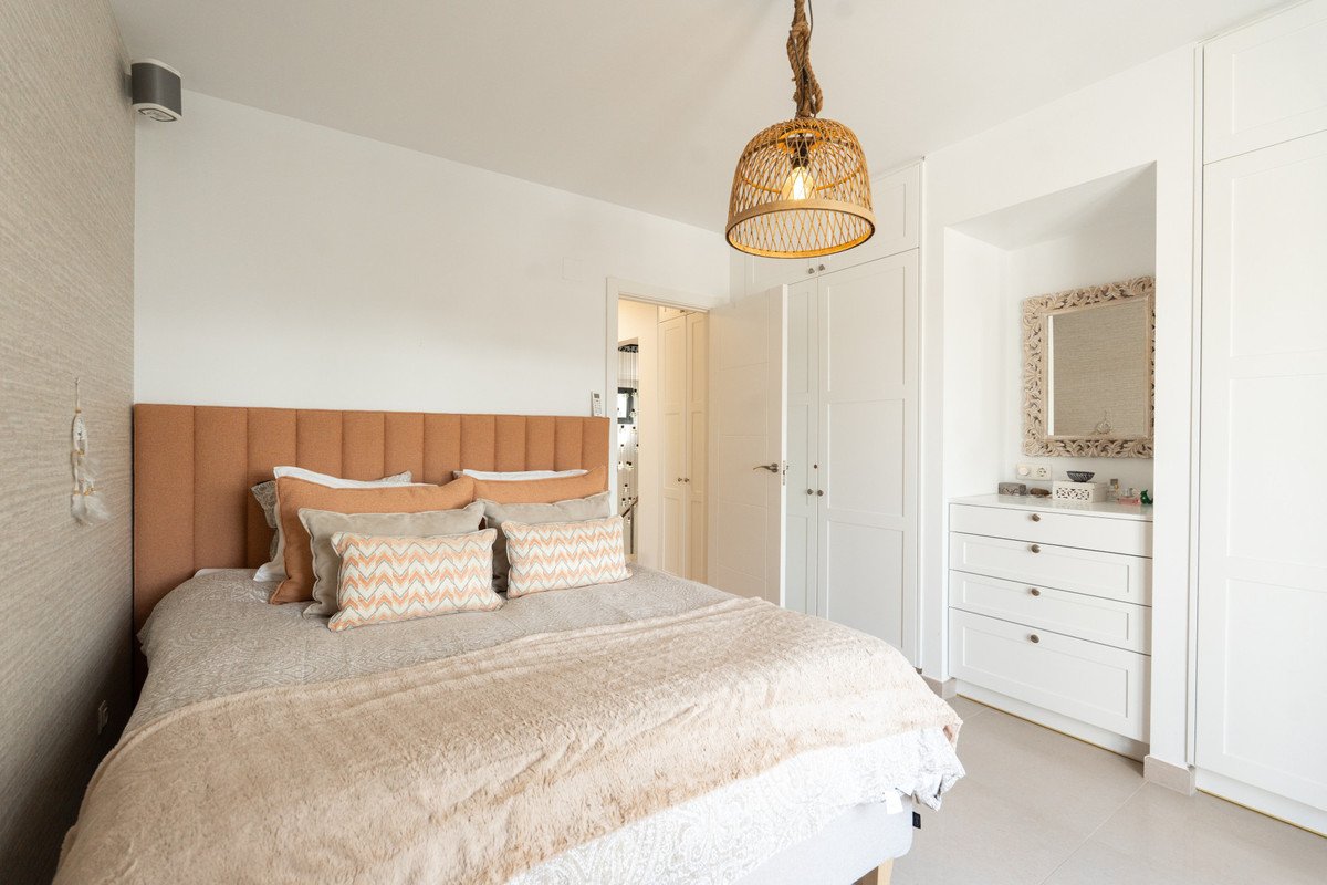 5 Bed Detached Villa in Nueva Andalucía
