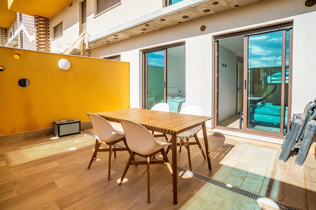 2 Bed Ground Floor Apartment in Playa Honda