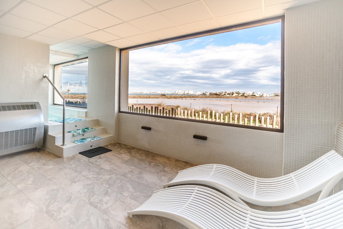 2 Bed Ground Floor Apartment in Playa Honda