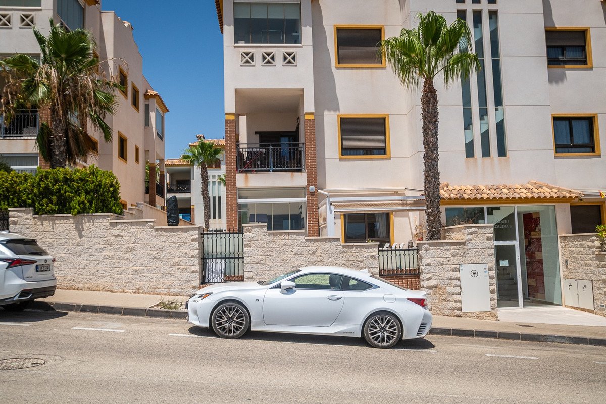 2 Bed Ground Floor Apartment in Guardamar del Segura