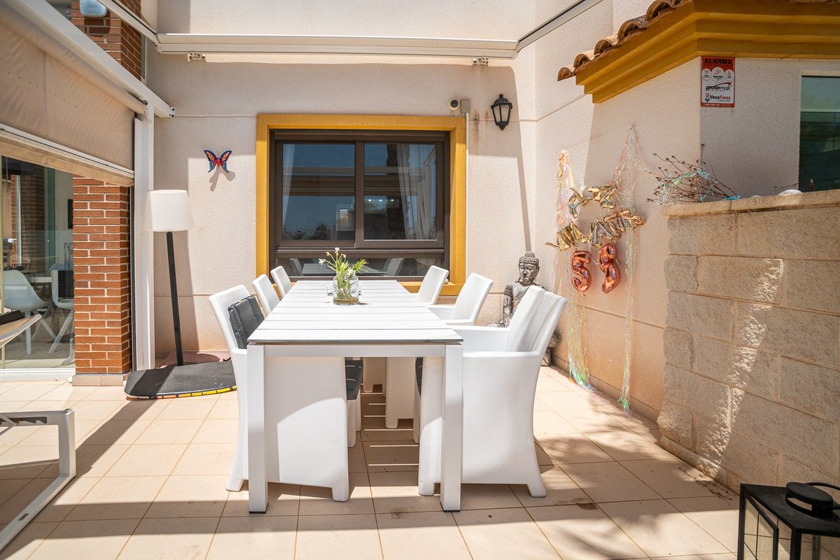 2 Bed Ground Floor Apartment in Guardamar del Segura