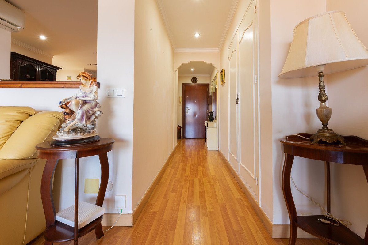 2 Bed Top Floor Apartment in Fuengirola