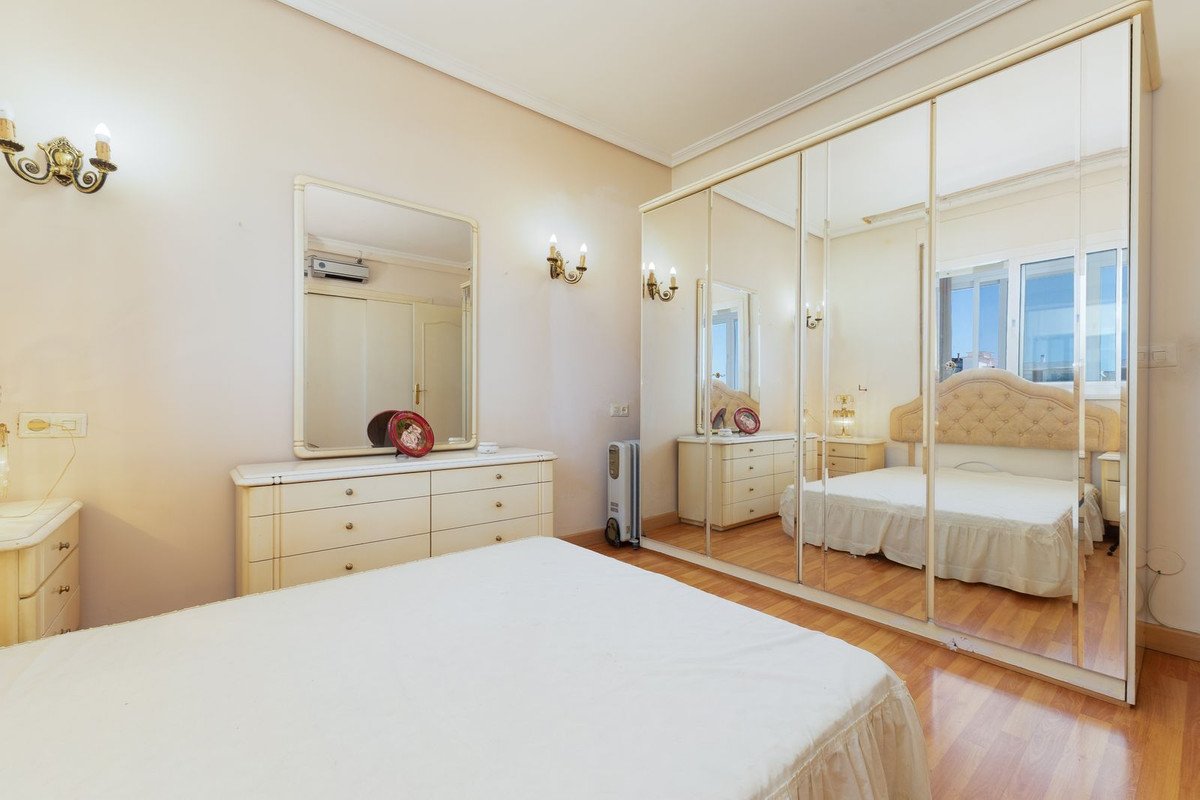2 Bed Top Floor Apartment in Fuengirola