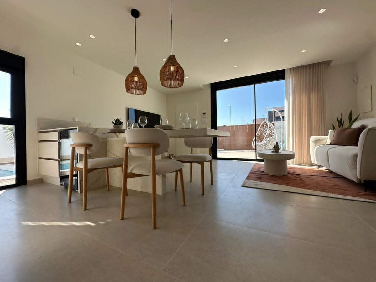 2 Bed Semi-Detached House in Santiago de la Ribera