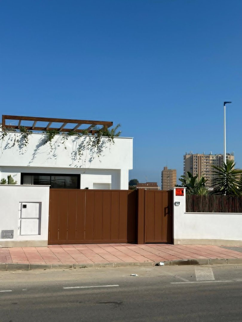 2 Bed Semi-Detached House in Santiago de la Ribera
