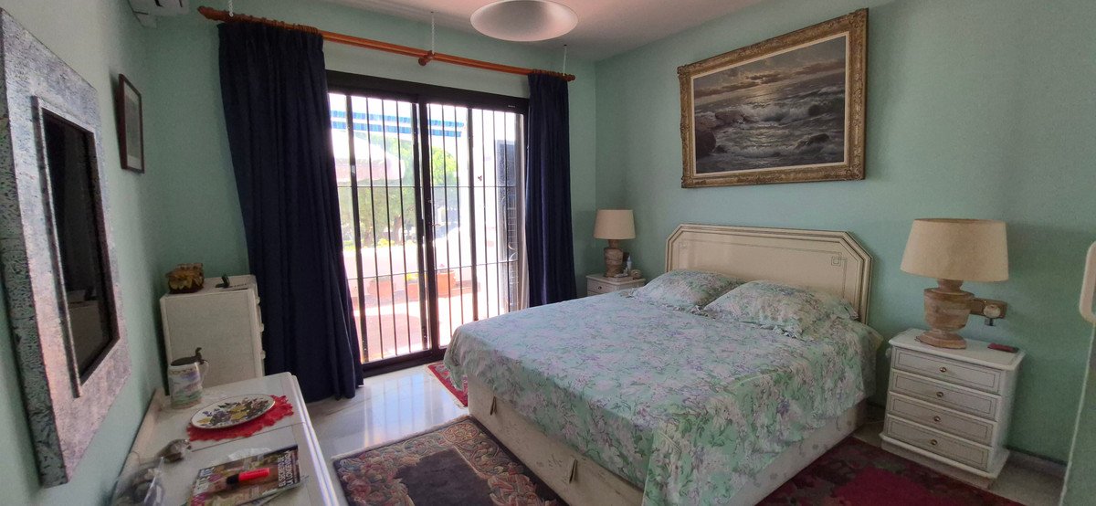 2 Bed Middle Floor Apartment in Mijas