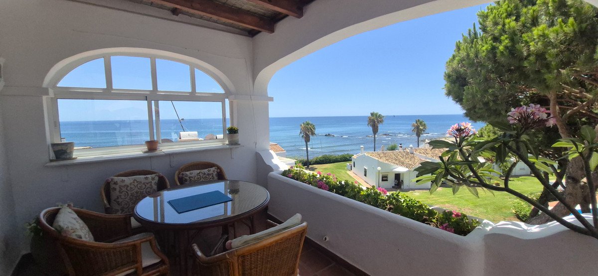 2 Bed Middle Floor Apartment in Mijas