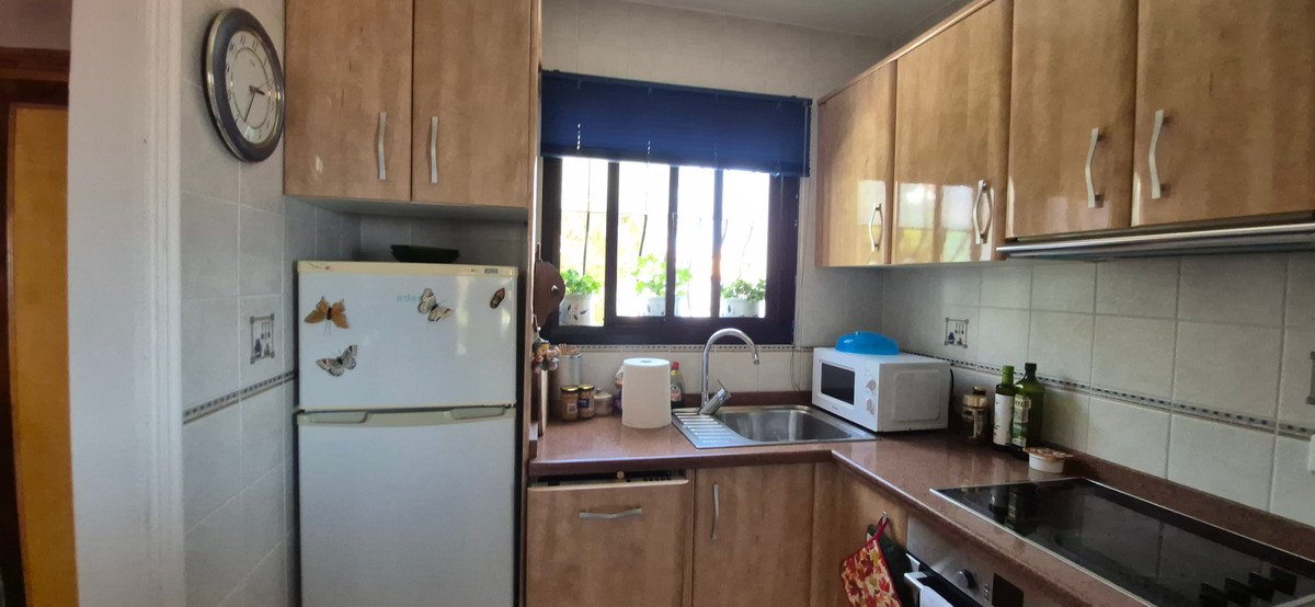 2 Bed Middle Floor Apartment in Mijas