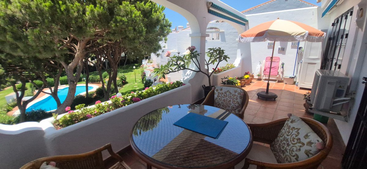 2 Bed Middle Floor Apartment in Mijas