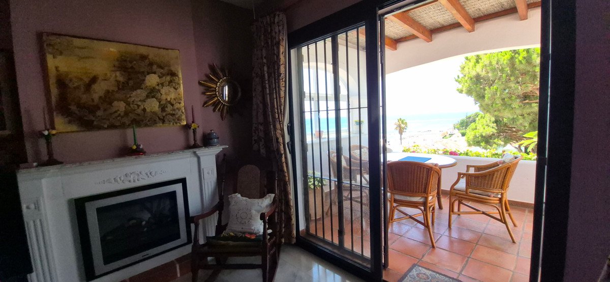 2 Bed Middle Floor Apartment in Mijas